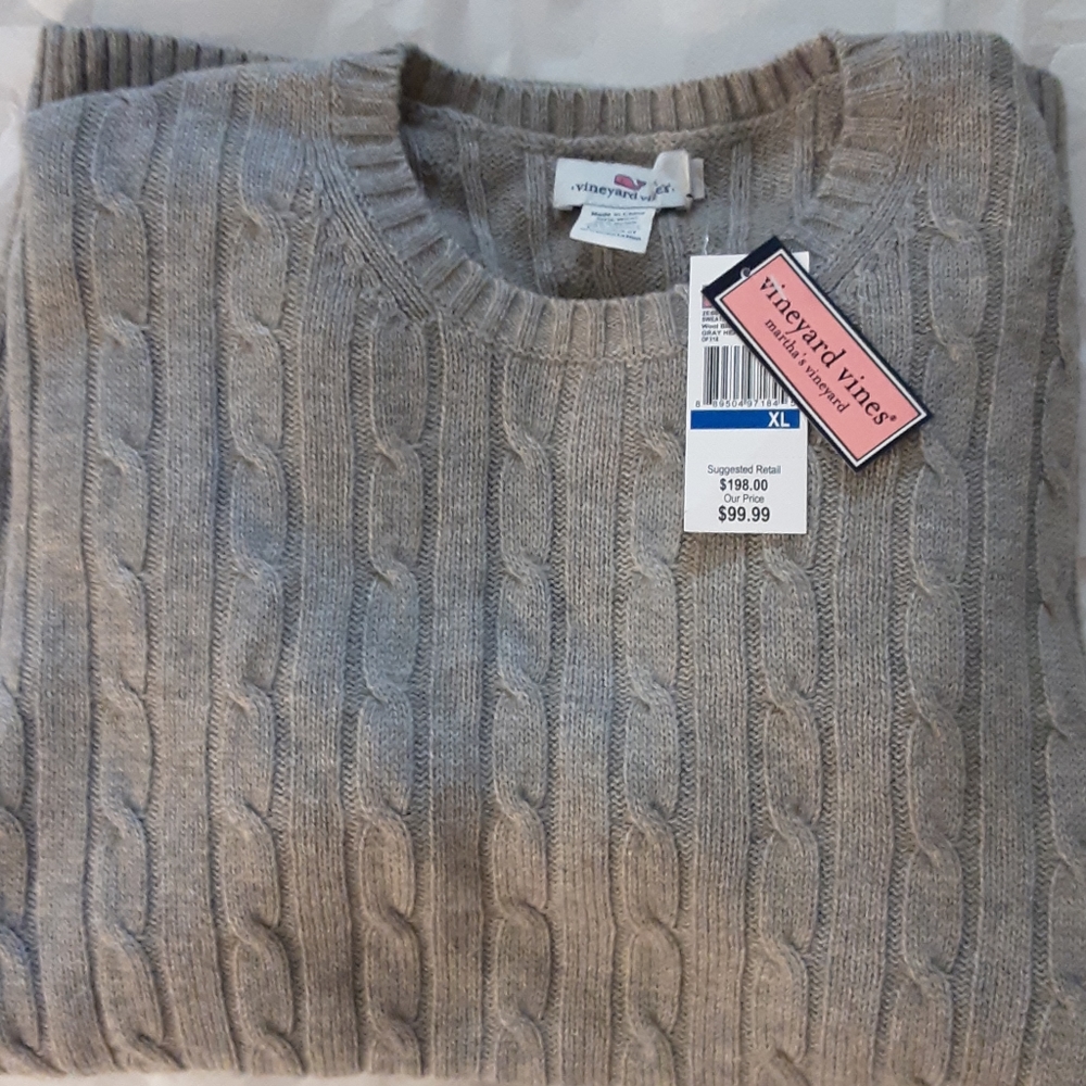 NWT Vineyard Vines Grey Cable Knit Crewnek Sweater